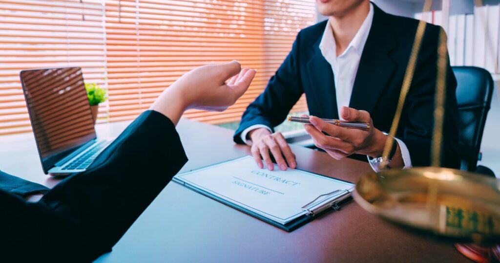En cas d&rsquo;accident du travail en Belgique, peut-on porter plainte ?
