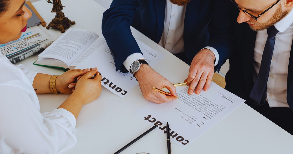 Est-ce que je peux cumuler deux contrats de travail ?
